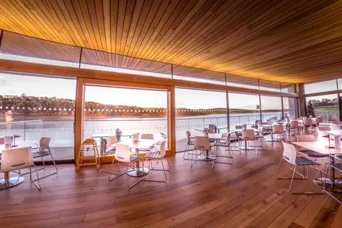 Lakeside Café photo 1
